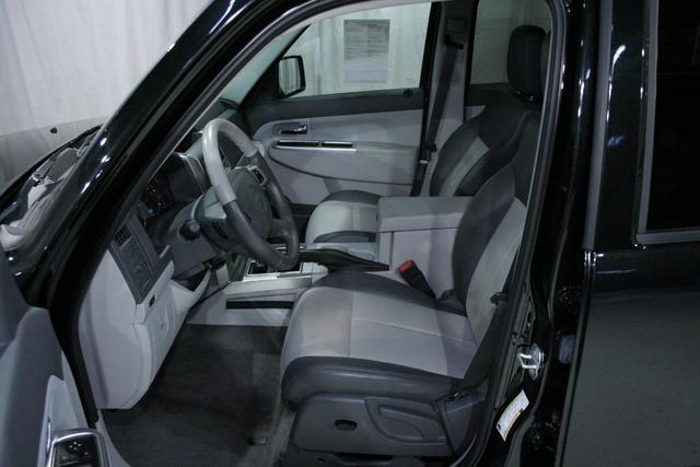 Jeep Liberty 2008 photo 3