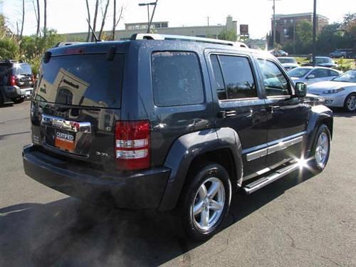 Jeep Liberty 2008 photo 2