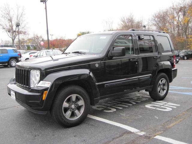 Jeep Liberty 2008 photo 2