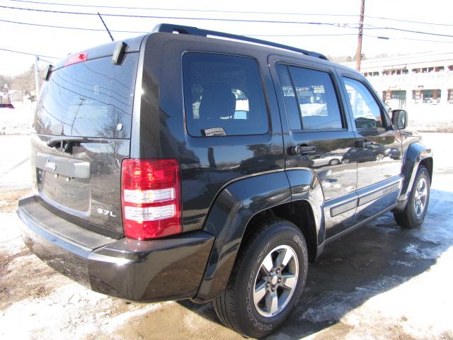 Jeep Liberty 2008 photo 4