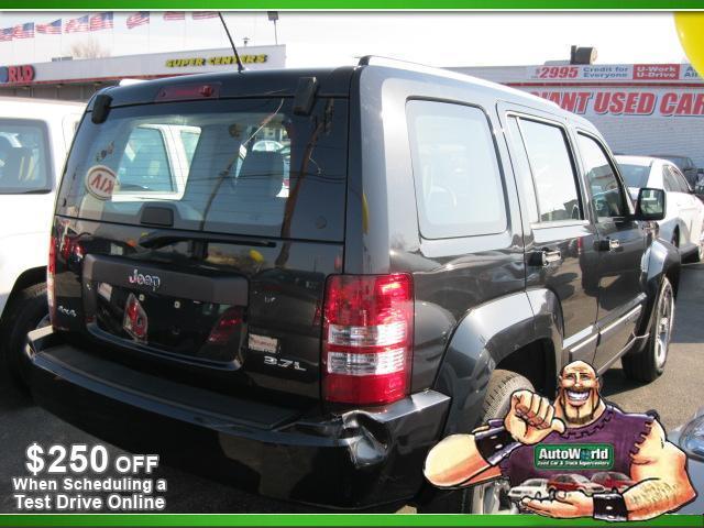 Jeep Liberty 2008 photo 1