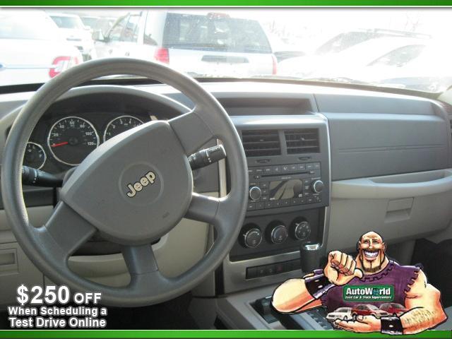 Jeep Liberty 2008 photo 3