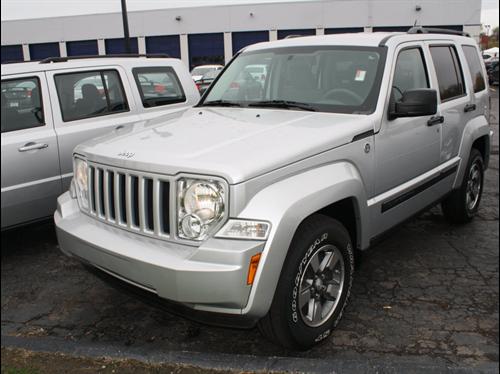 Jeep Liberty 2008 photo 1