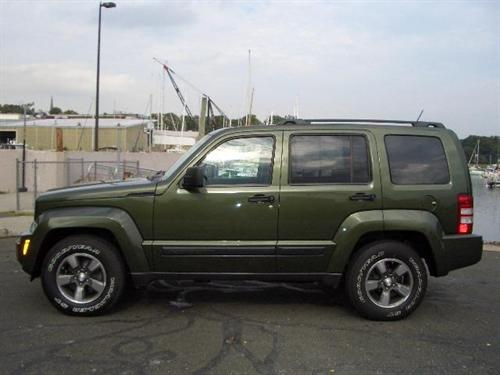 Jeep Liberty 2008 photo 2