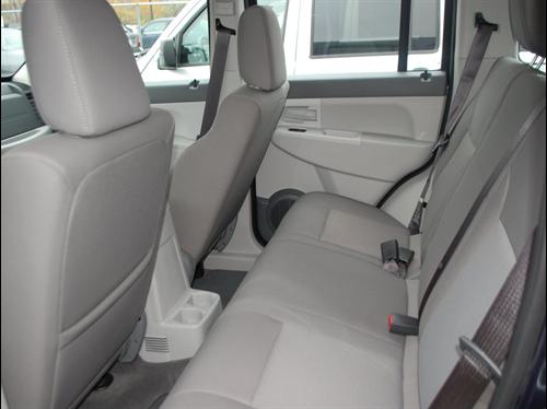Jeep Liberty 2008 photo 4