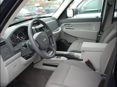 Jeep Liberty 2008 photo 5