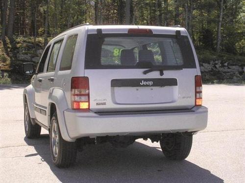 Jeep Liberty 2008 photo 2
