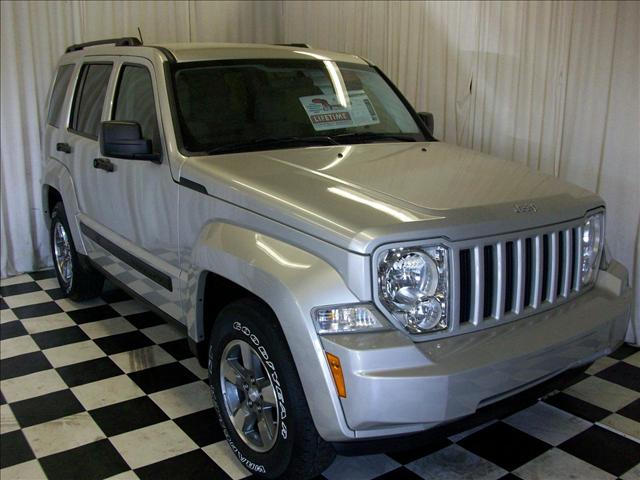 Jeep Liberty 2008 photo 2