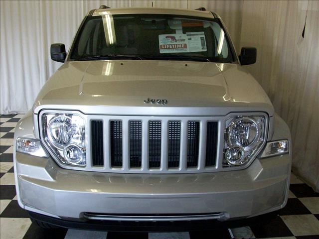 Jeep Liberty 2008 photo 3