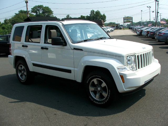 Jeep Liberty 2008 photo 3
