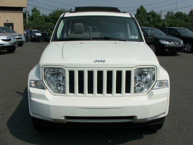 Jeep Liberty 2008 photo 4