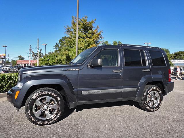 Jeep Liberty 2008 photo 4