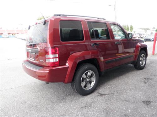 Jeep Liberty 2008 photo 2