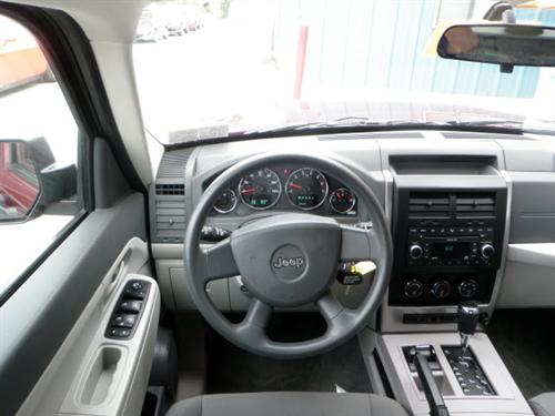 Jeep Liberty 2008 photo 3