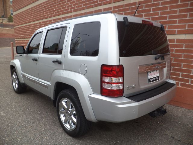 Jeep Liberty 2008 photo 4