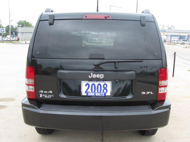 Jeep Liberty 2008 photo 2