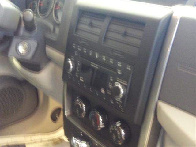 Jeep Liberty 2008 photo 4