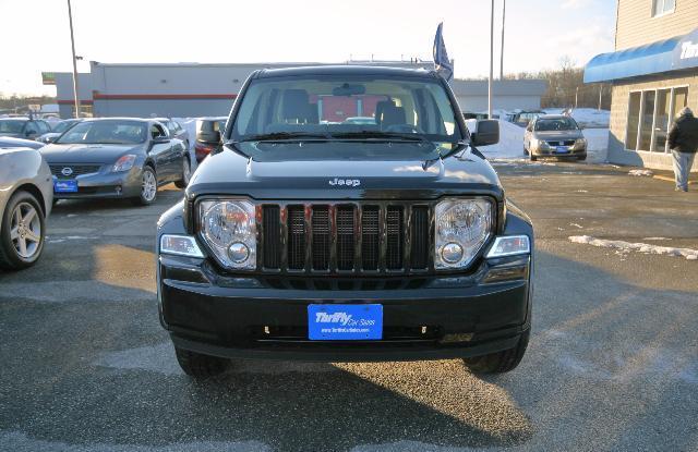 Jeep Liberty 2008 photo 2