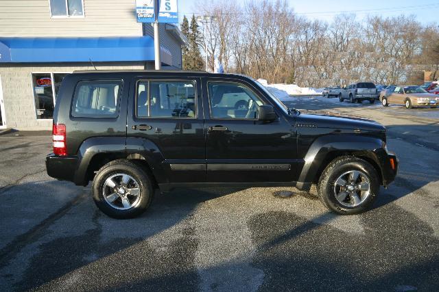Jeep Liberty 2008 photo 4