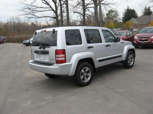 Jeep Liberty 2008 photo 3