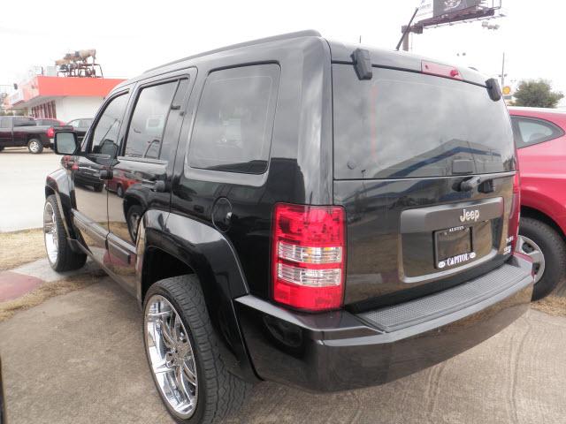 Jeep Liberty 2008 photo 3