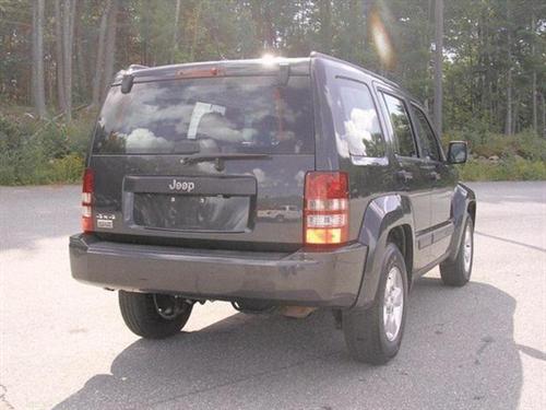 Jeep Liberty 2008 photo 2