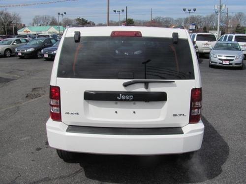 Jeep Liberty 2008 photo 3
