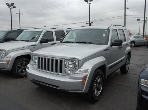 Jeep Liberty 2008 photo 1