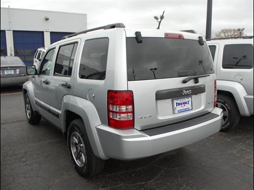 Jeep Liberty 2008 photo 4