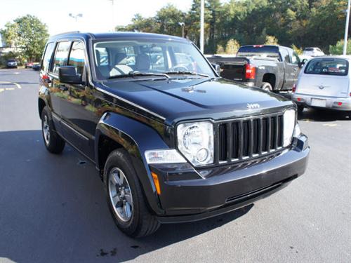 Jeep Liberty 2008 photo 2