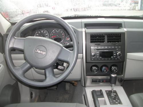 Jeep Liberty 2008 photo 3