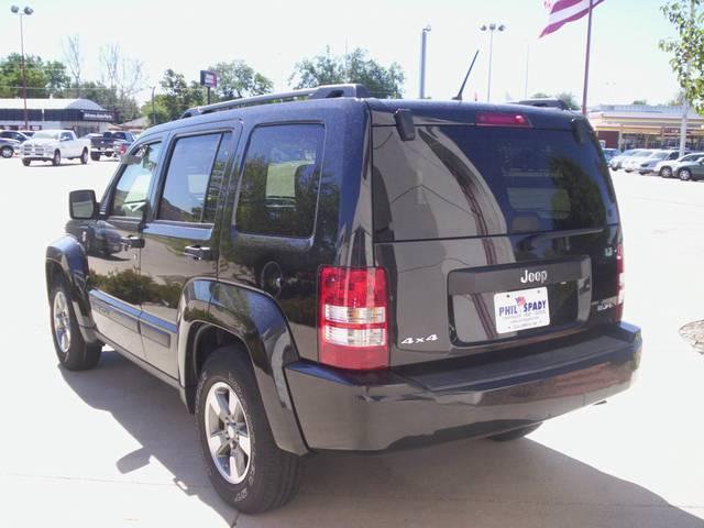 Jeep Liberty 2008 photo 1