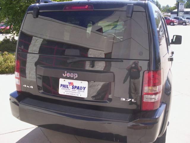 Jeep Liberty 2008 photo 3