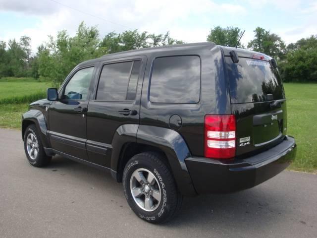 Jeep Liberty 2008 photo 4