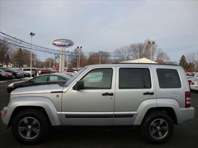 Jeep Liberty 2008 photo 1
