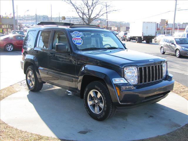Jeep Liberty 2008 photo 2