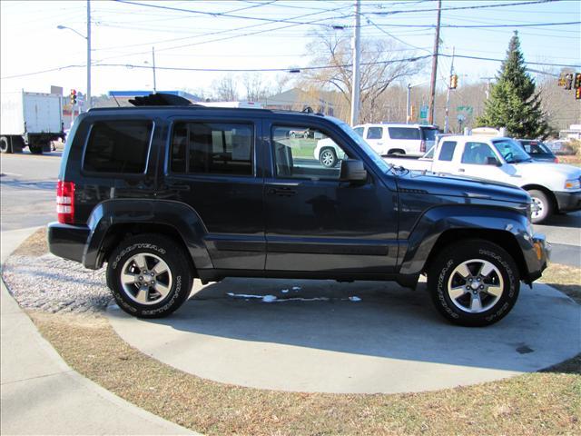 Jeep Liberty 2008 photo 3