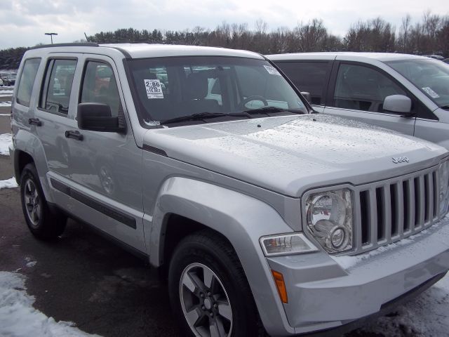 Jeep Liberty 2008 photo 4