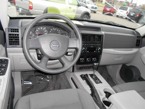 Jeep Liberty 2008 photo 5
