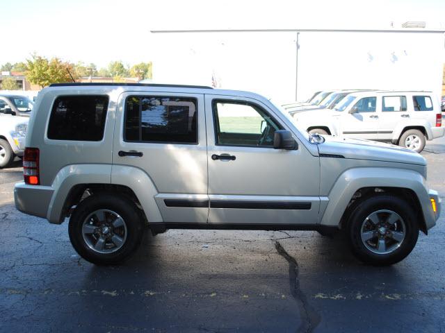 Jeep Liberty 2008 photo 5