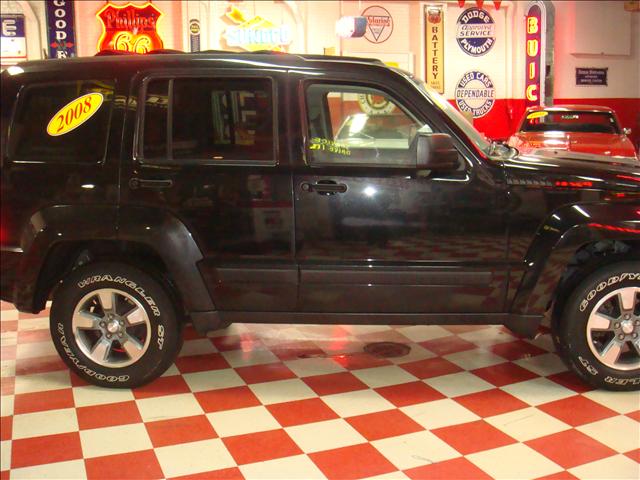 Jeep Liberty 2008 photo 2