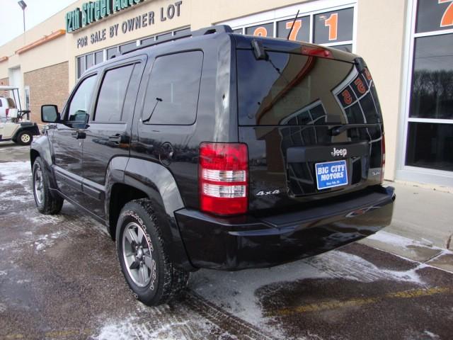 Jeep Liberty 2008 photo 3
