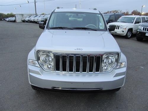 Jeep Liberty 2008 photo 2