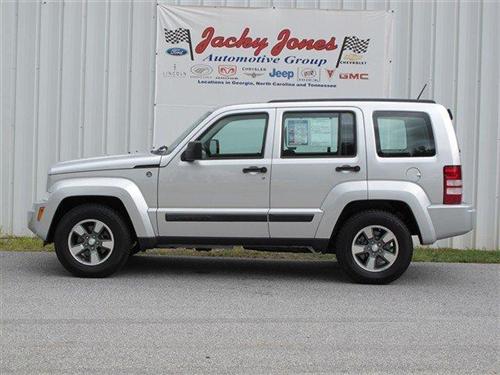 Jeep Liberty 2008 photo 2