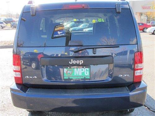 Jeep Liberty 2008 photo 3