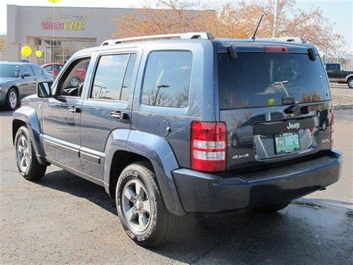 Jeep Liberty 2008 photo 4