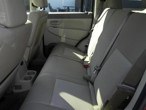 Jeep Liberty 2008 photo 4