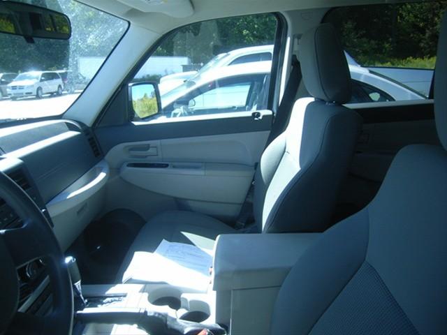 Jeep Liberty 2008 photo 1