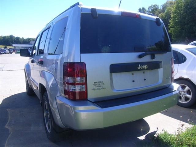 Jeep Liberty 2008 photo 3
