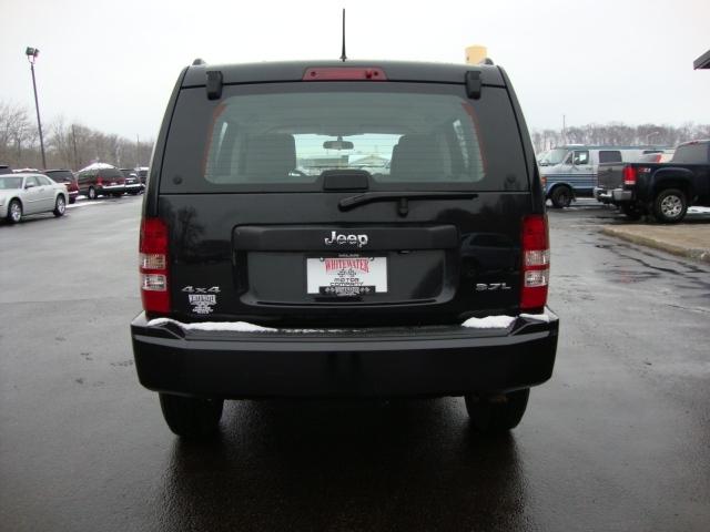 Jeep Liberty 2008 photo 3